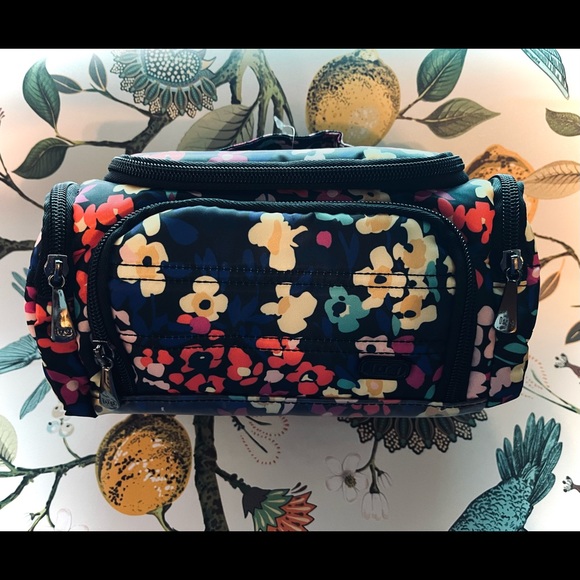 Lug Mini Trolley cosmetic case in Wildflower black - Picture 2 of 3